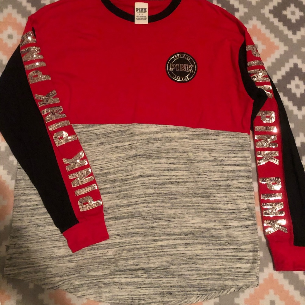 Size large vs pink top